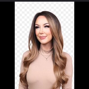 Csc Chelsey Smith Devlin Crown Wig